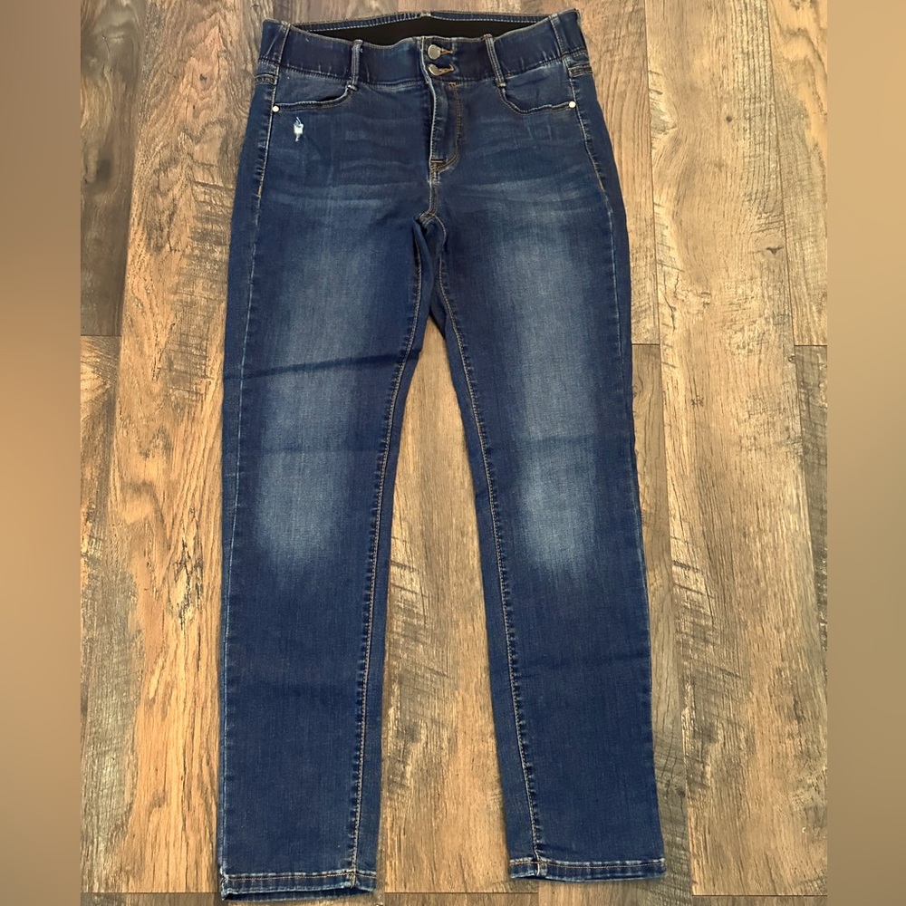 Apt 9 Size 10 jeans. They are straight in style.